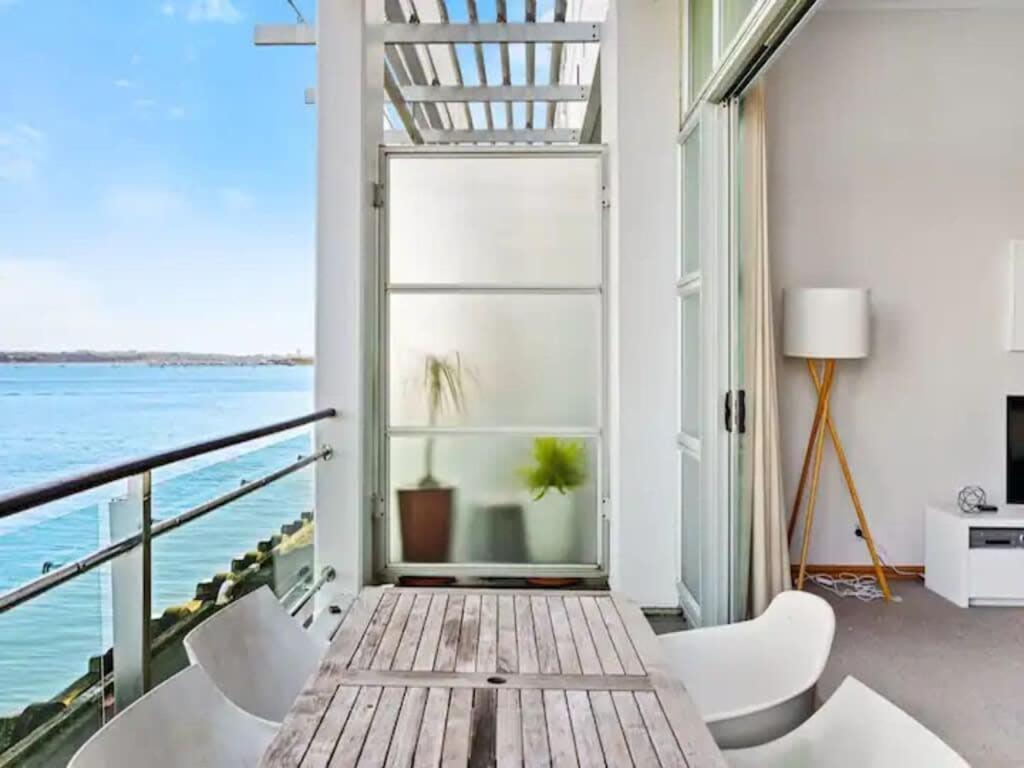 Relaxing Sea Wharf View Apartment Auckland Eksteriør bilde